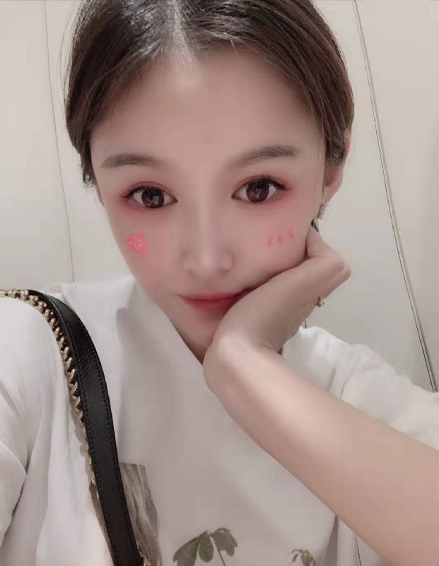 fei菲儿的第一张照片--包头相亲服务中心