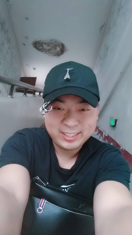 前世今生的爱的第一张照片--包头相亲服务中心