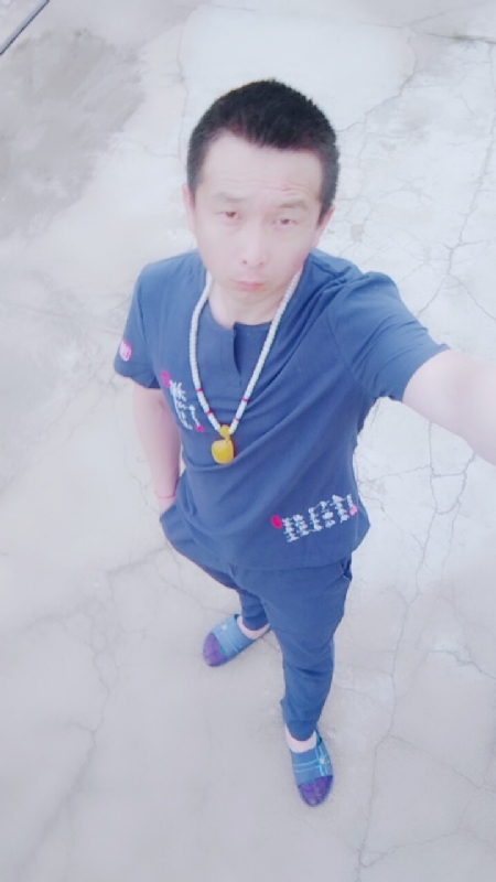 一叶之秋的第一张照片--包头相亲服务中心