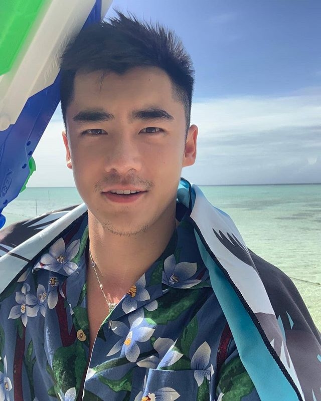 似风沙的第一张照片--包头相亲服务中心