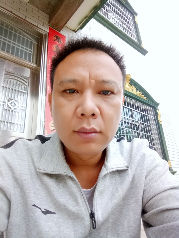 随缘的第一张照片--包头相亲服务中心