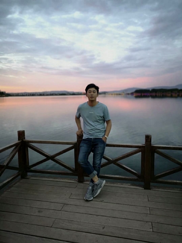 喂南墙我要撞你了的第一张照片--包头相亲服务中心