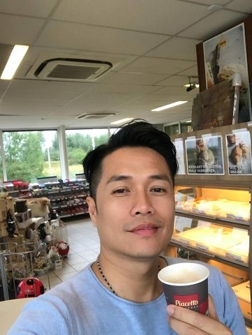 短歌的第一张照片--包头相亲服务中心