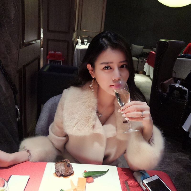 空谷幽兰的第一张照片--包头相亲服务中心