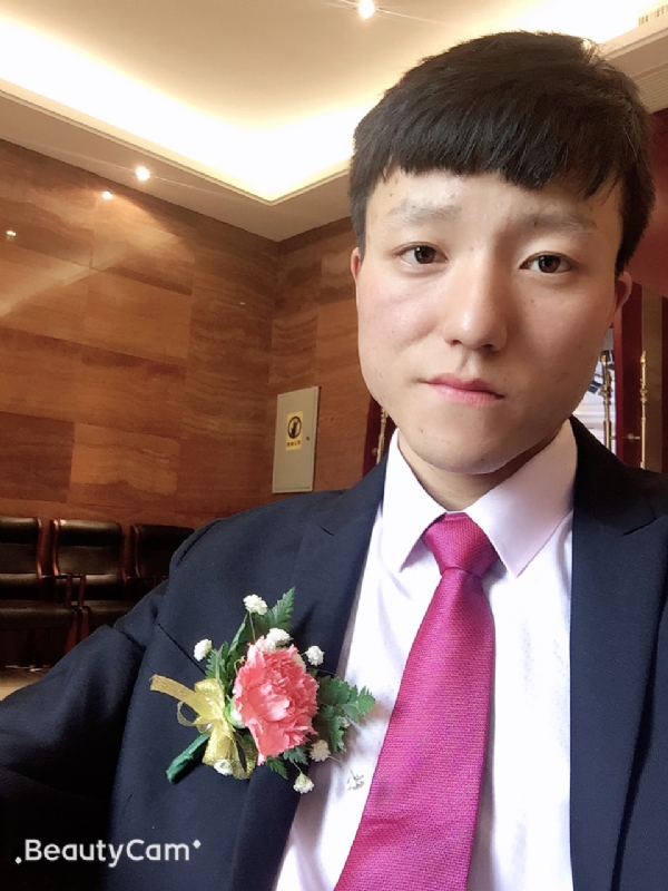 666碰碰的第一张照片--包头相亲服务中心