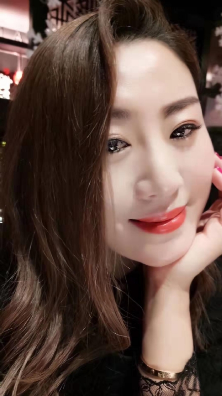 朴凡的第一张照片--包头相亲服务中心