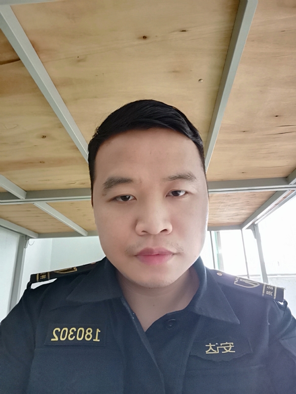 小子的第一张照片--包头相亲服务中心