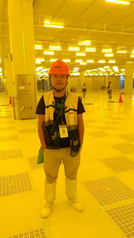 一个傻子的第一张照片--包头相亲服务中心