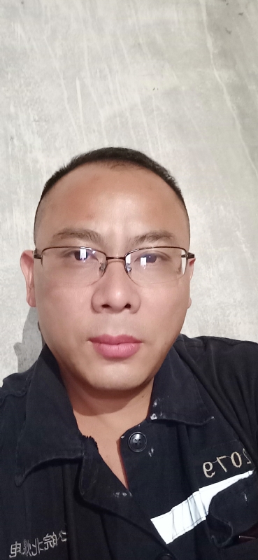 知足常乐的第一张照片--包头相亲服务中心