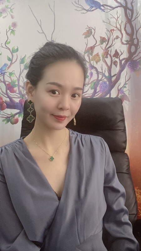 潇潇的第一张照片--包头相亲服务中心