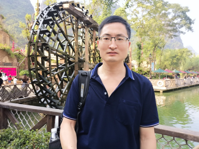 一笑而过的第一张照片--包头相亲服务中心