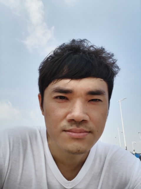 老实人的第一张照片--包头相亲服务中心