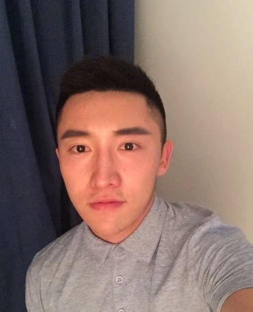 灰太狼的第一张照片--包头相亲服务中心