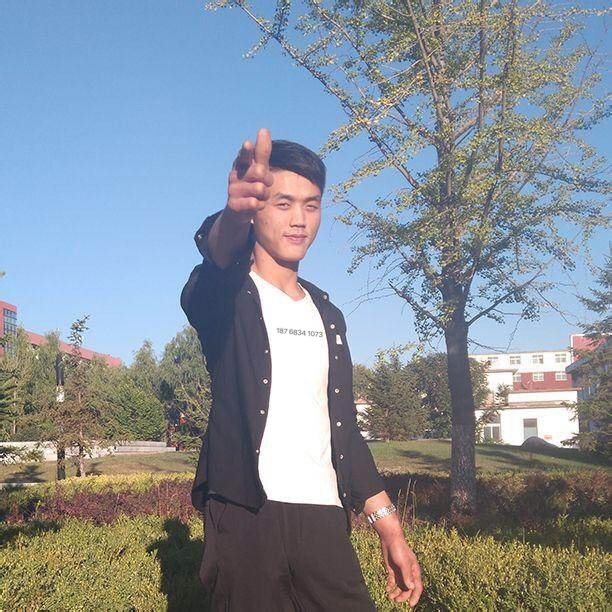 小受的第一张照片--包头相亲服务中心