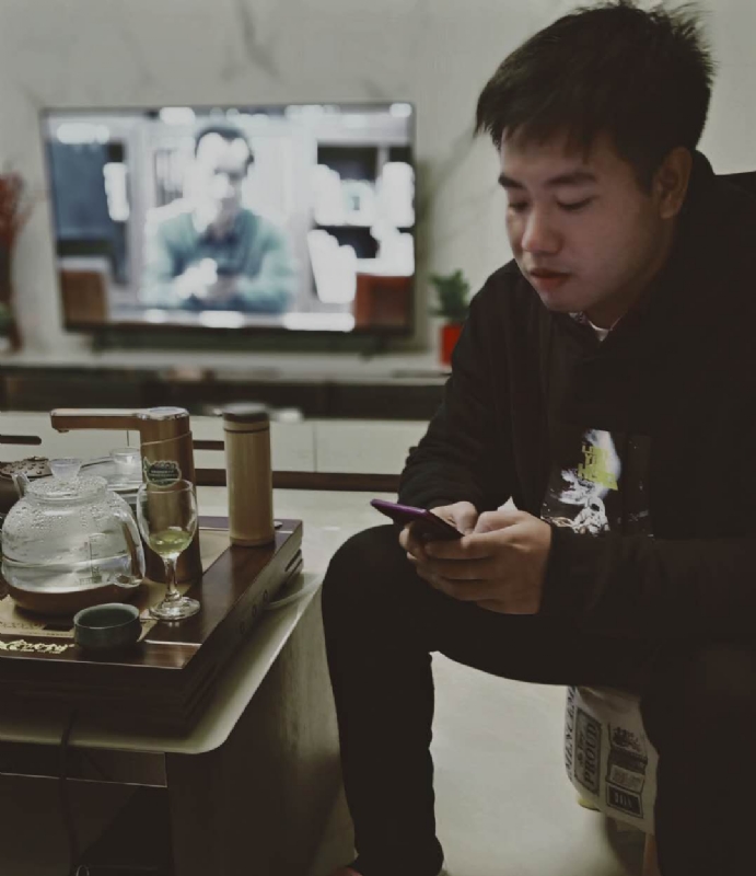 嗯今年能脱单吗的第一张照片--包头相亲服务中心