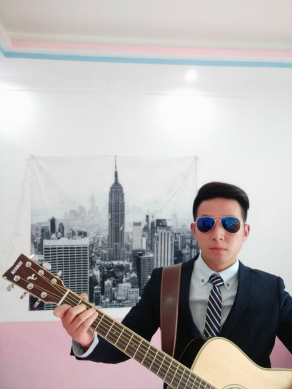 知心男友的第一张照片--包头相亲服务中心