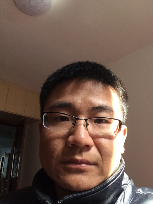 余浩浩的第一张照片--包头相亲服务中心