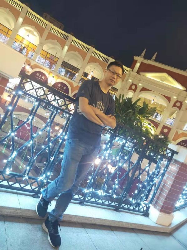 落单恋人的第一张照片--包头相亲服务中心