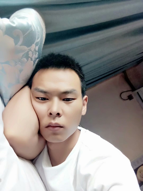 琪子心的第一张照片--包头相亲服务中心