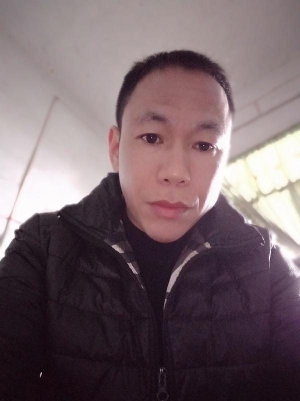 相信真爱的第一张照片--包头相亲服务中心