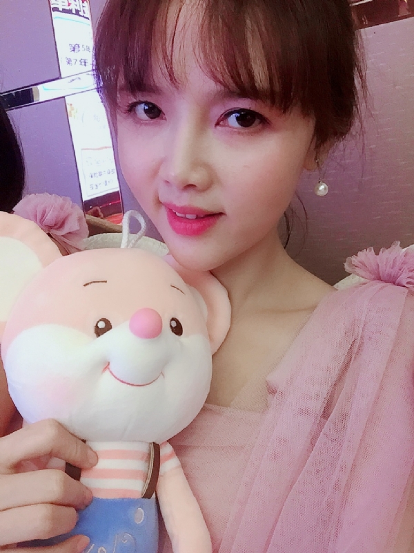 如朱砂的第一张照片--包头相亲服务中心