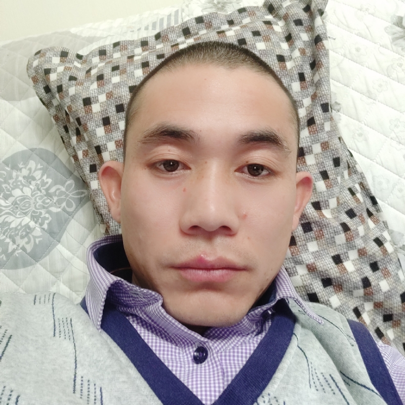 龙飞的第一张照片--包头相亲服务中心