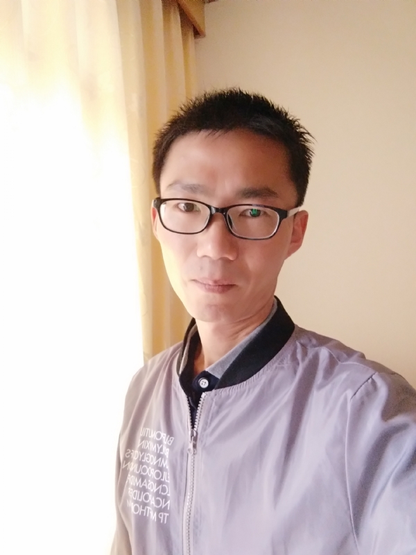 平凡的风的第二张照片--包头相亲服务中心