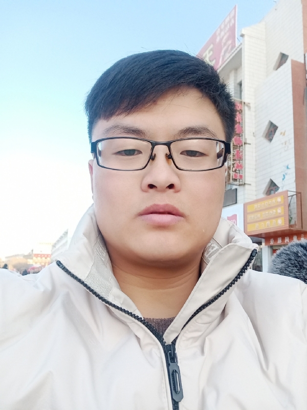 执子之手与子偕老的第一张照片--包头相亲服务中心