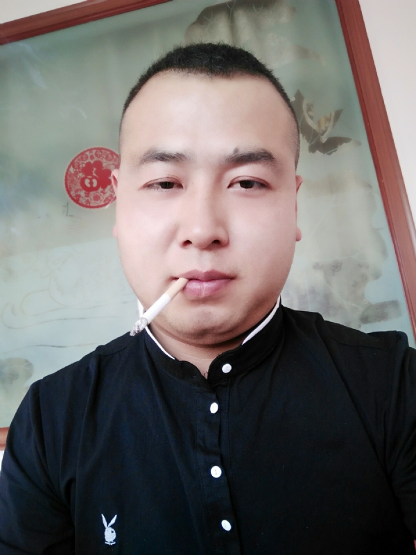 贰爺的第一张照片--包头相亲服务中心