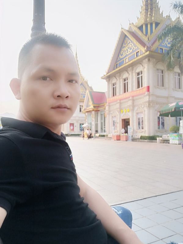 漂泊者的第一张照片--包头相亲服务中心