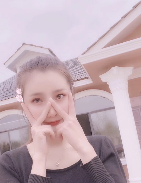 小媛的第一张照片--包头相亲服务中心