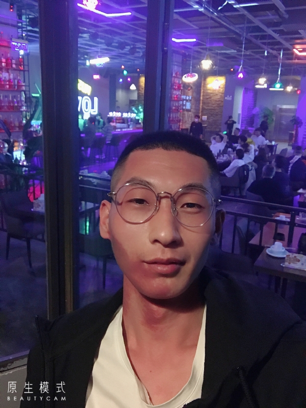 东北小伙的第一张照片--包头相亲服务中心