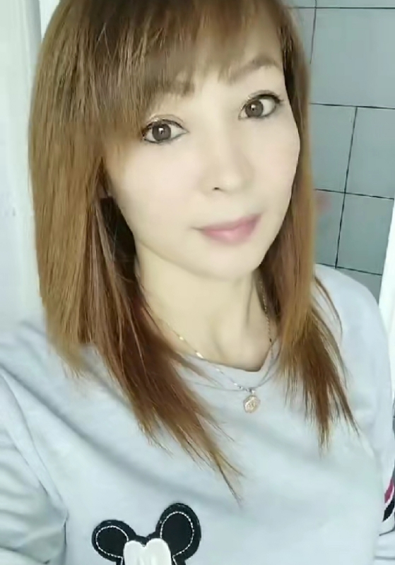 魅力白玲的第一张照片--包头相亲服务中心