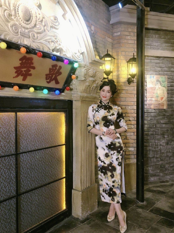 林晓洁的第一张照片--包头相亲服务中心