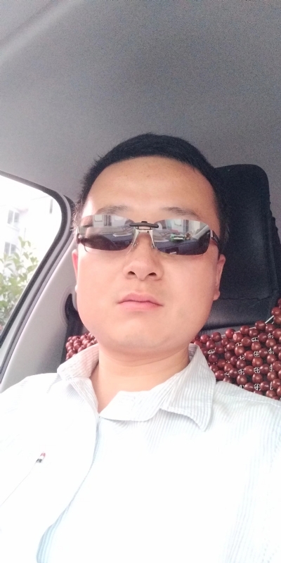 痛苦的单身狗的第二张照片--包头相亲服务中心