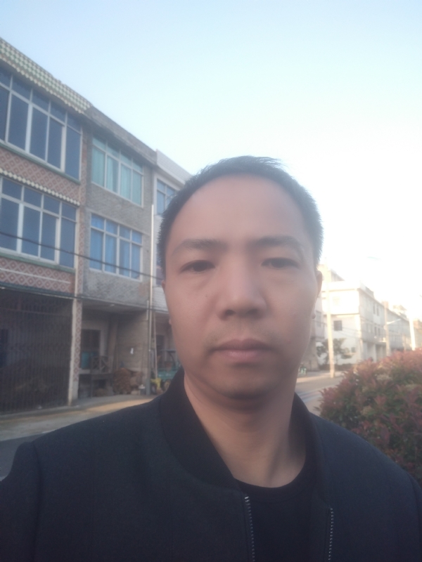 愿余生有你的第三张照片--包头相亲服务中心