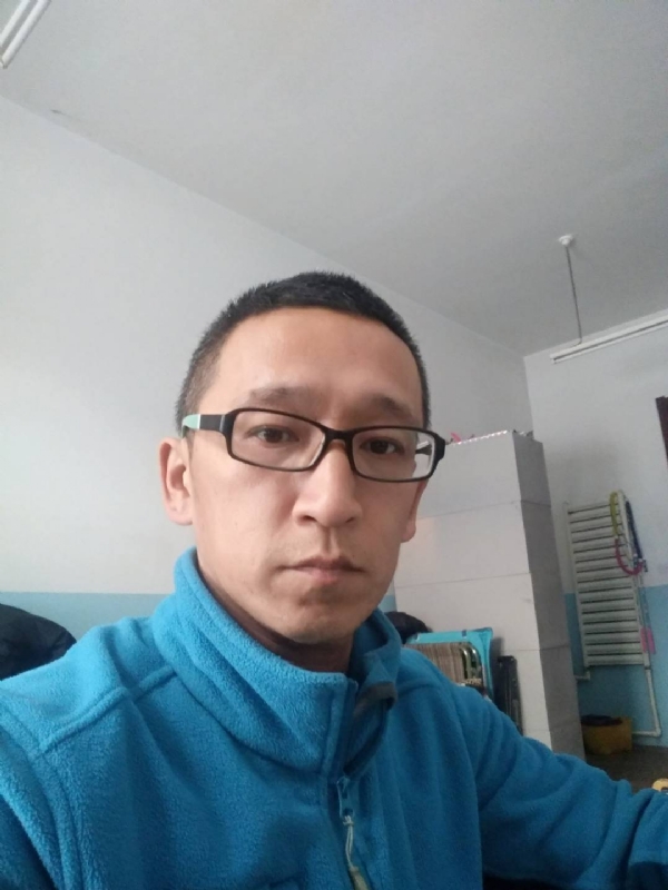 晓峰的第三张照片--包头相亲服务中心