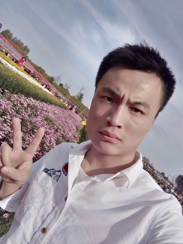 心碎无痕的第二张照片--包头相亲服务中心