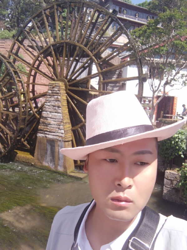 曲靖相亲的第一张照片--包头相亲服务中心