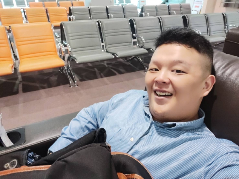 hu的第二张照片--包头相亲服务中心