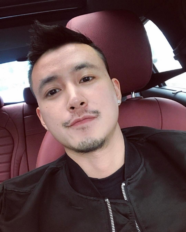 隆刘的第二张照片--包头相亲服务中心