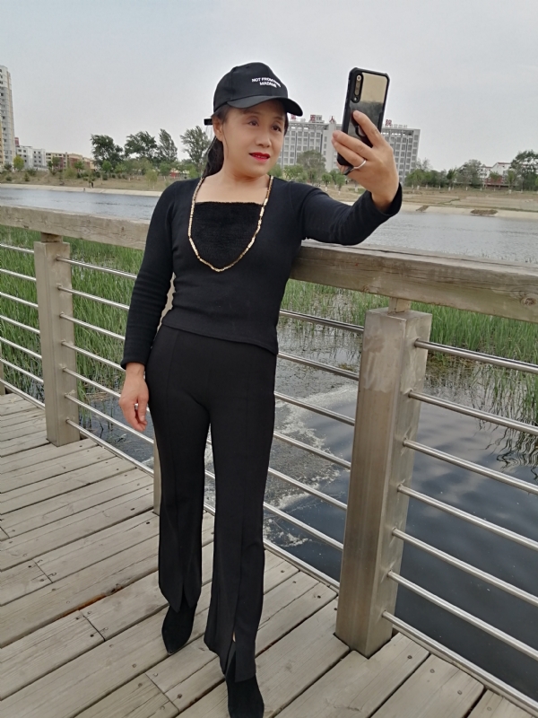 阳光你好的第四张照片--包头相亲服务中心