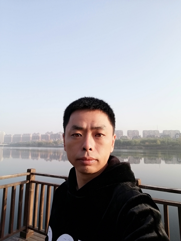 蓝颜的第一张照片--包头相亲服务中心