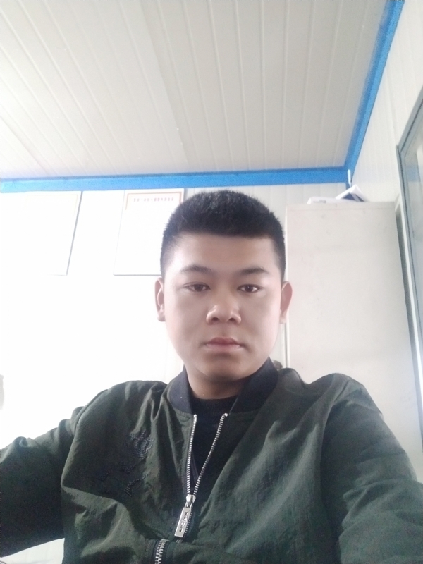 少校的第一张照片--包头相亲服务中心