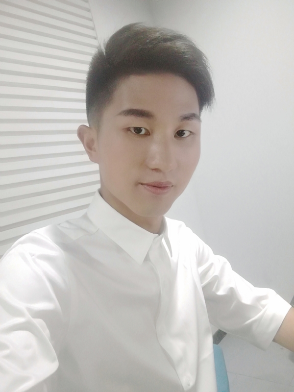 MrLi的第二张照片--包头相亲服务中心