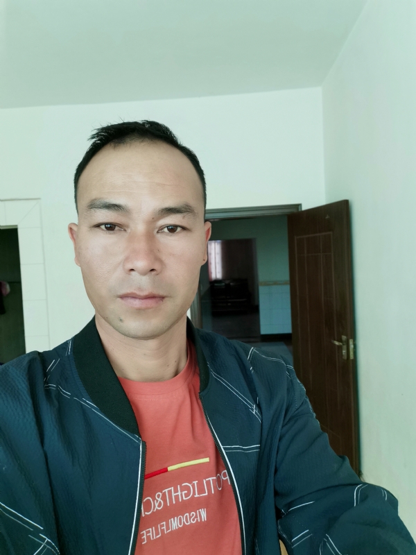 昊宇的第一张照片--包头相亲服务中心