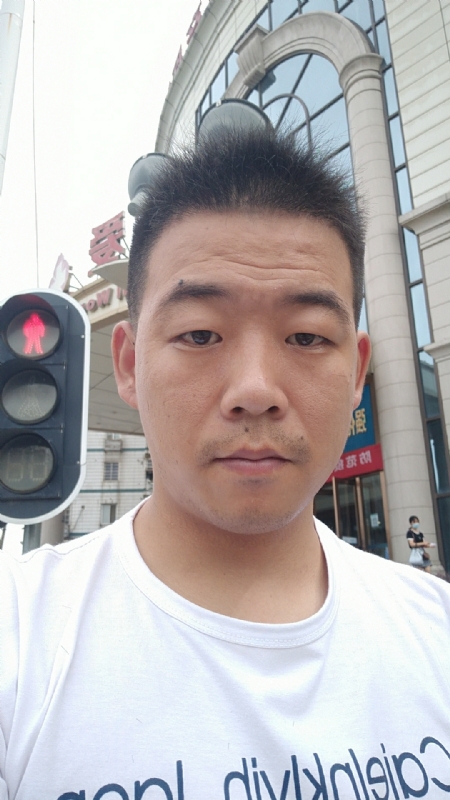 夜空的第一张照片--包头相亲服务中心