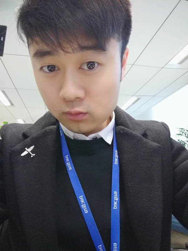 择一爱与被爱的第一张照片--包头相亲服务中心