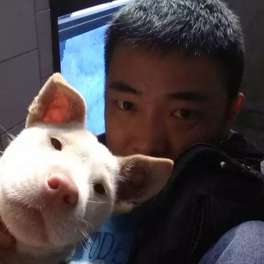 光棍的第一张照片--包头相亲服务中心