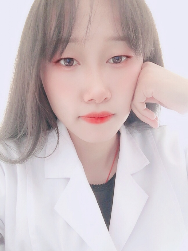 白婚纱的第一张照片--包头相亲服务中心